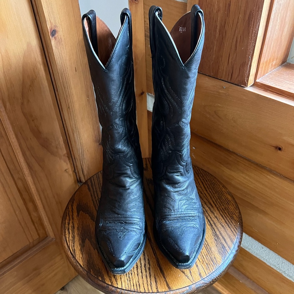 Black Cowboy Boots Size 8